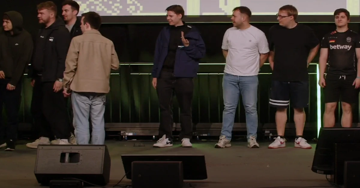 Professional CS2 Player Banned for 10 Years After Punching Opponent Live